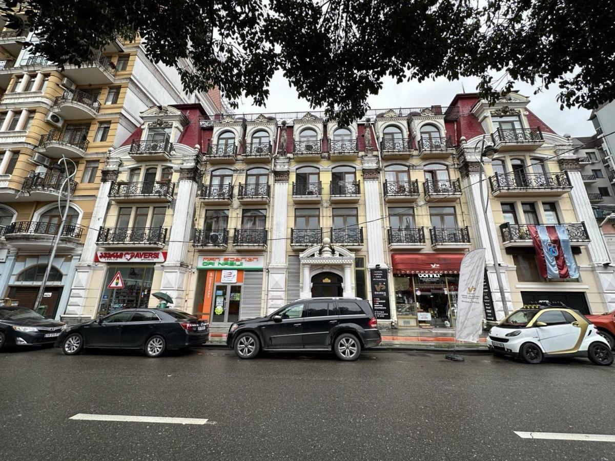Tavdadebuli Apartment บาทูมิ ภายนอก รูปภาพ