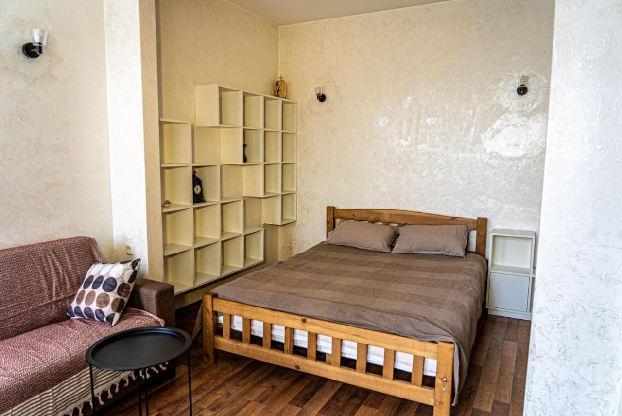 Tavdadebuli Apartment บาทูมิ ภายนอก รูปภาพ